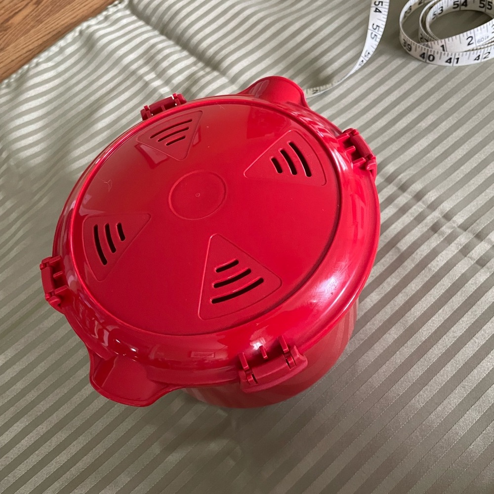 stem Red Microwave Multi-Cooker Lid Set